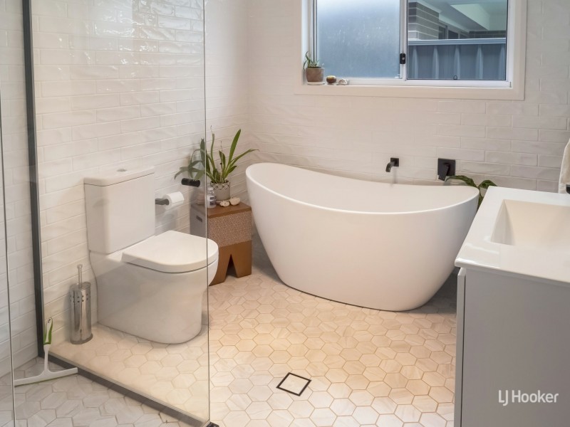 47 Seagrass Avenue, Vincentia NSW 2540