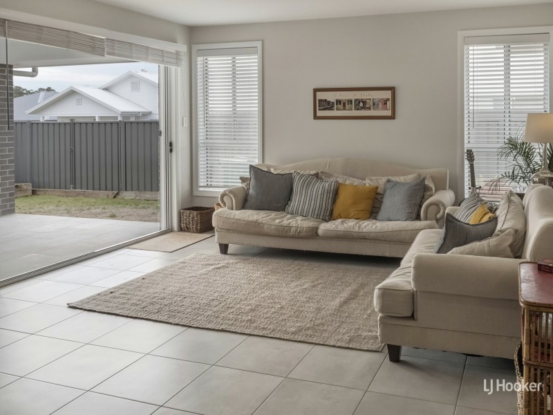 47 Seagrass Avenue, Vincentia NSW 2540