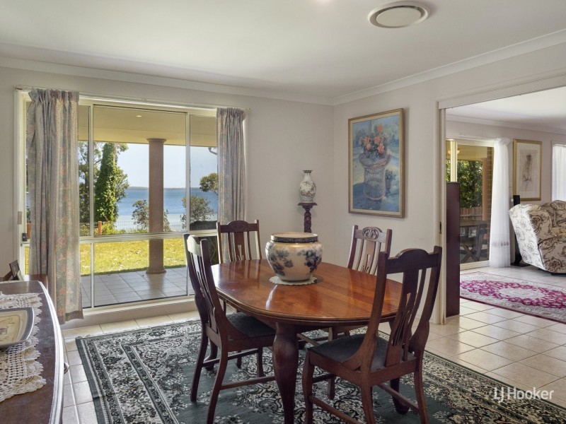 242 Greville Avenue, Sanctuary Point NSW 2540