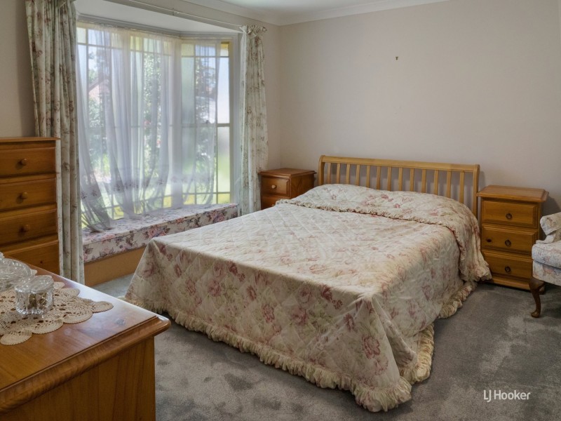 242 Greville Avenue, Sanctuary Point NSW 2540