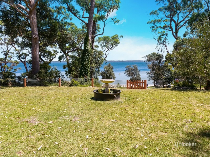 242 Greville Avenue, Sanctuary Point NSW 2540