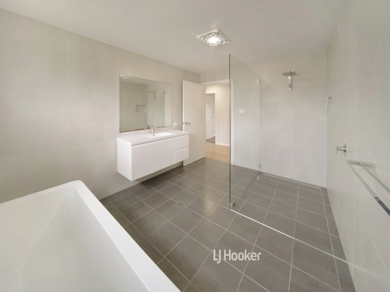 14 Carver Court, St Georges Basin NSW 2540