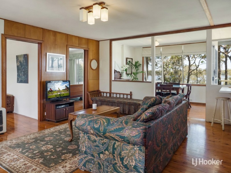 55 Walmer Avenue, Sanctuary Point NSW 2540