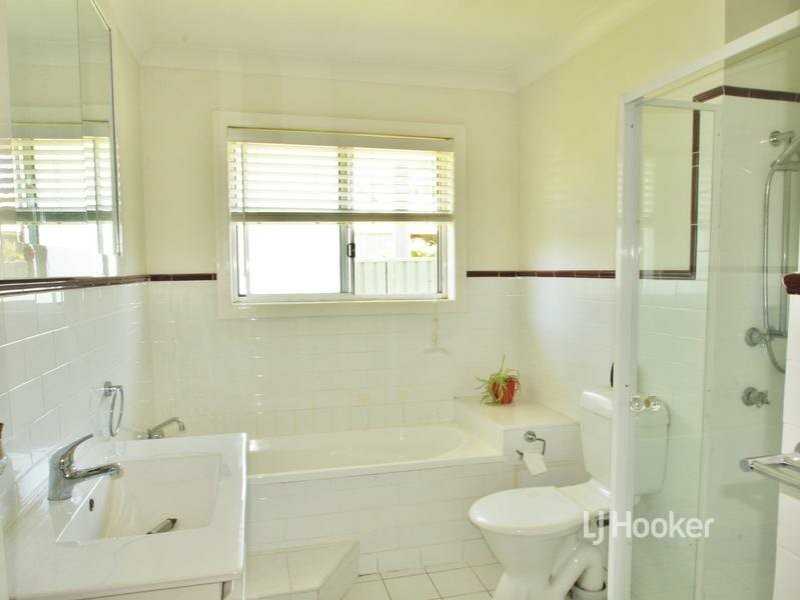 15 The Basin Road, St Georges Basin NSW 2540