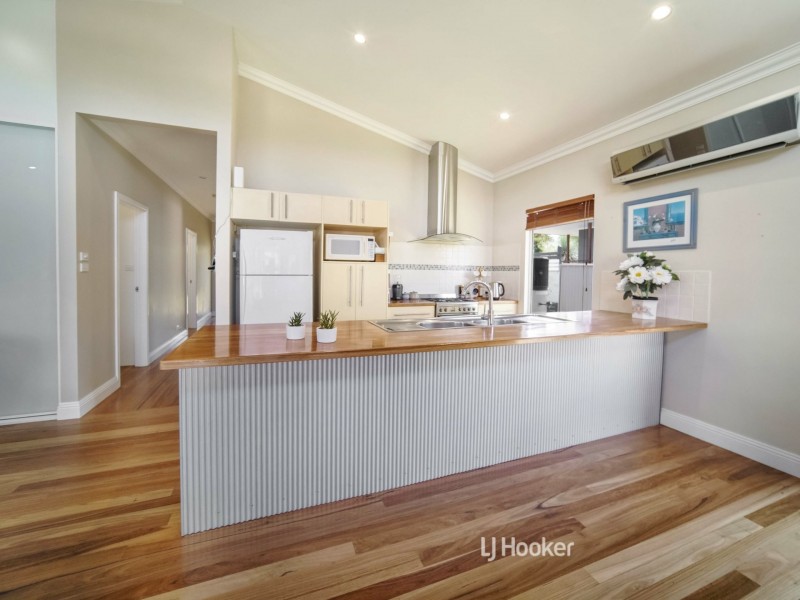 19 Tasman Road, St Georges Basin NSW 2540