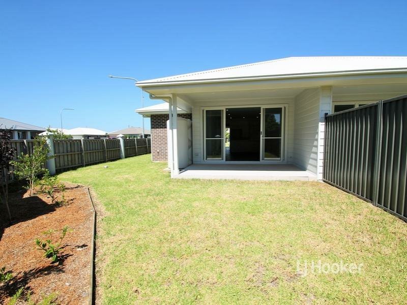 2/56 Bowerbird Street, South Nowra NSW 2541