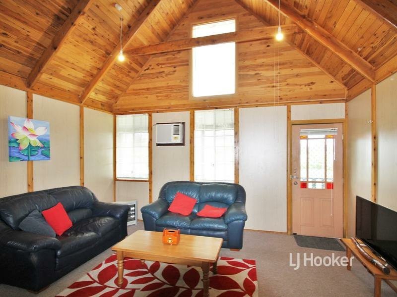 11 Vickery Avenue, Sanctuary Point NSW 2540