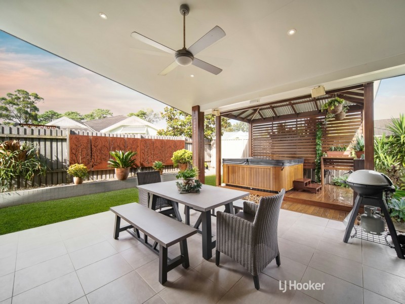54 Emerald Drive, Meroo Meadow NSW 2540