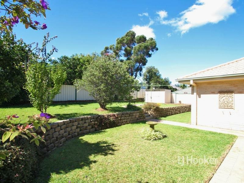 4 Claylands Drive, St Georges Basin NSW 2540