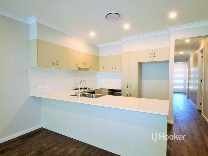 1/16 Bexhill Avenue, Sussex Inlet NSW 2540