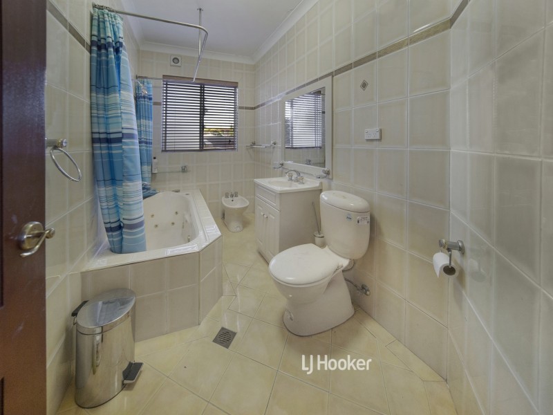 17 Elizabeth Drive, Vincentia NSW 2540