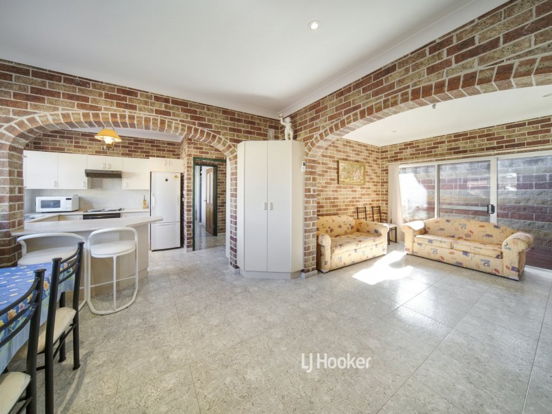 17 Elizabeth Drive, Vincentia NSW 2540