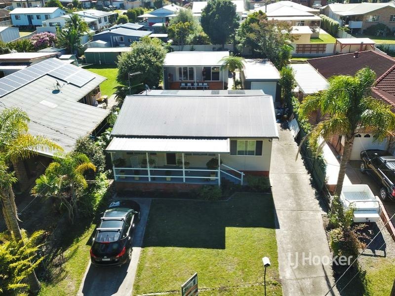 11 McGowen Street, Old Erowal Bay NSW 2540