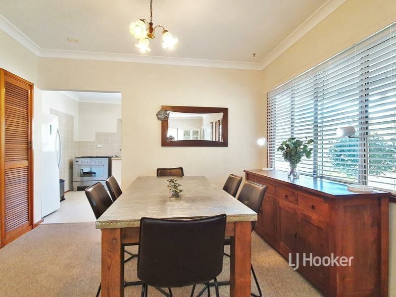 11 McGowen Street, Old Erowal Bay NSW 2540