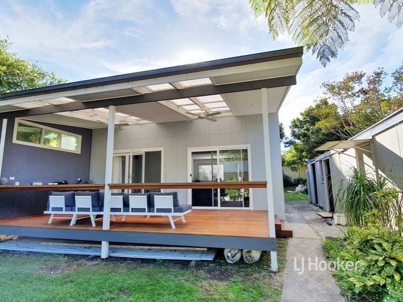 11 McGowen Street, Old Erowal Bay NSW 2540