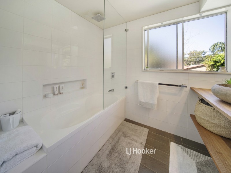 16 Carmel Drive, Sanctuary Point NSW 2540