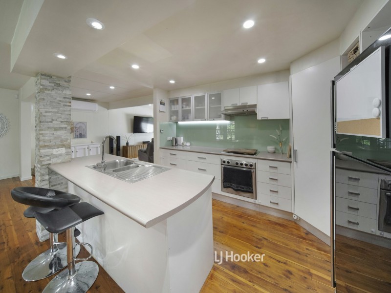 16 Carmel Drive, Sanctuary Point NSW 2540