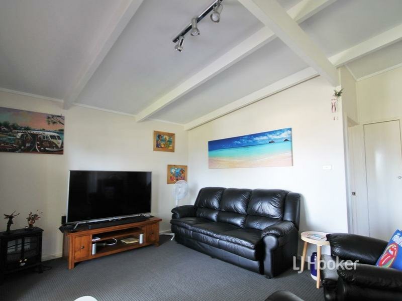 9 Loralyn Avenue, St Georges Basin NSW 2540