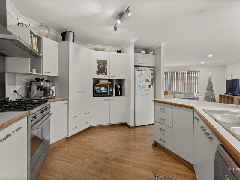 22 Kenneth Avenue, Sanctuary Point NSW 2540