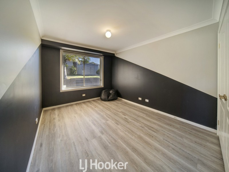 17 McGowen Street, Old Erowal Bay NSW 2540