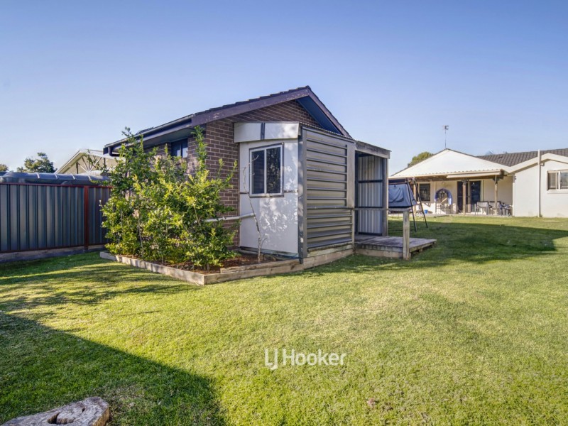 15 June Ave, Basin View NSW 2540