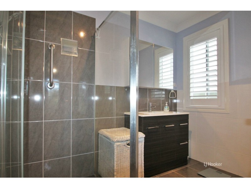 40 Tasman Road, St Georges Basin NSW 2540