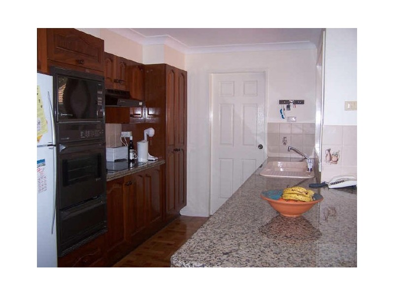 17 Kerry St, Sanctuary Point NSW 2540