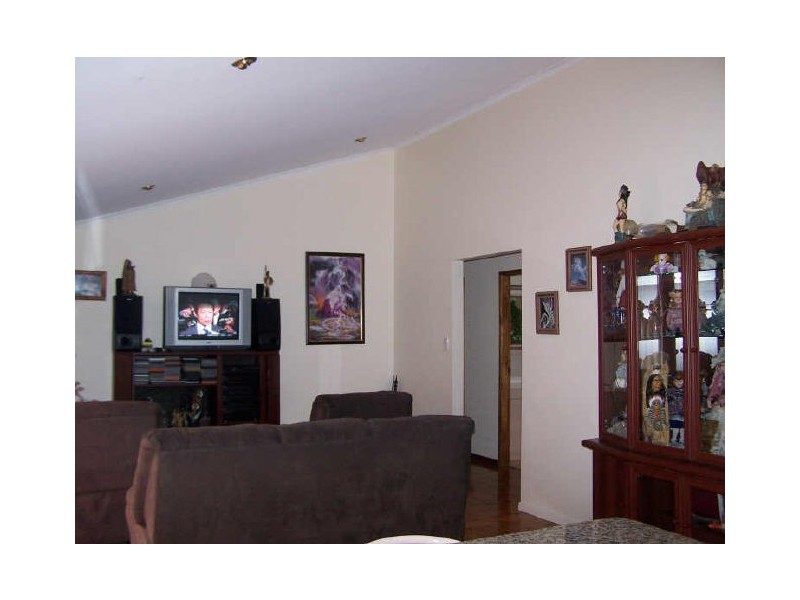 17 Kerry St, Sanctuary Point NSW 2540