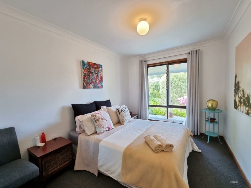 42 Sanctuary Point Road, Sanctuary Point NSW 2540