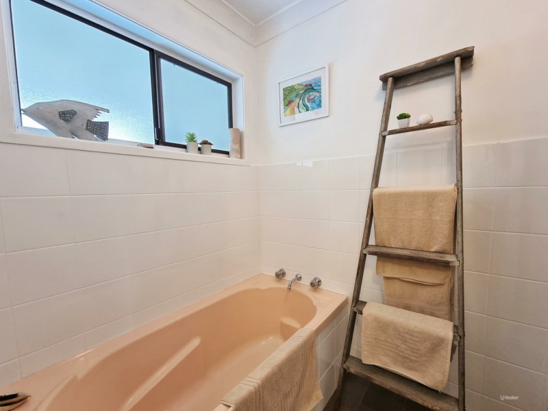 42 Sanctuary Point Road, Sanctuary Point NSW 2540