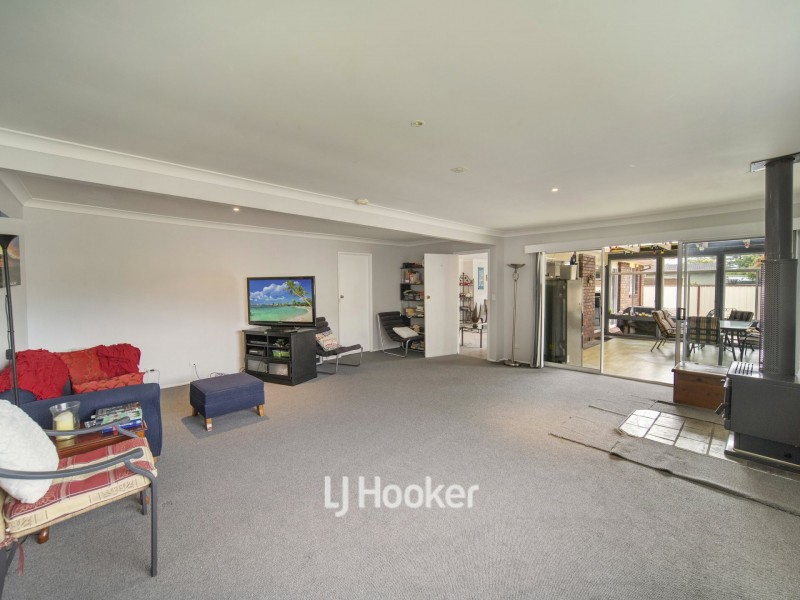 10 Lyrebird Drive, Nowra NSW 2541