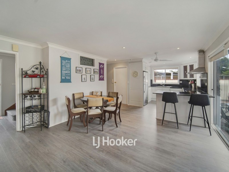 10 Lyrebird Drive, Nowra NSW 2541