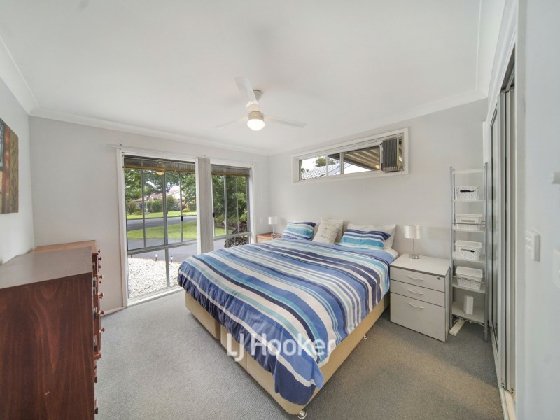 10 Lyrebird Drive, Nowra NSW 2541
