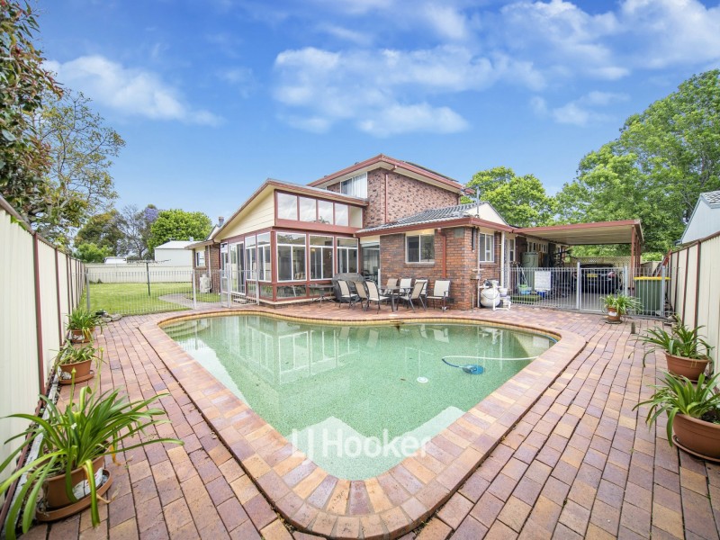 10 Lyrebird Drive, Nowra NSW 2541