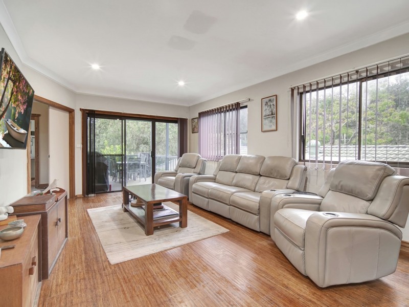 5 Caulfield Parade, Old Erowal Bay NSW 2540