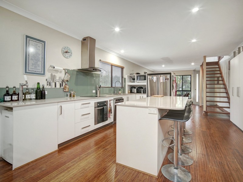 5 Caulfield Parade, Old Erowal Bay NSW 2540