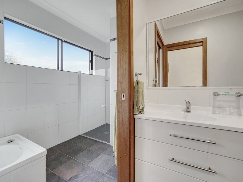 5 Caulfield Parade, Old Erowal Bay NSW 2540