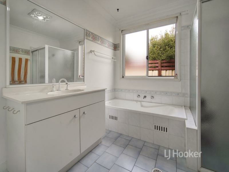 6 Nadine Street, Sanctuary Point NSW 2540