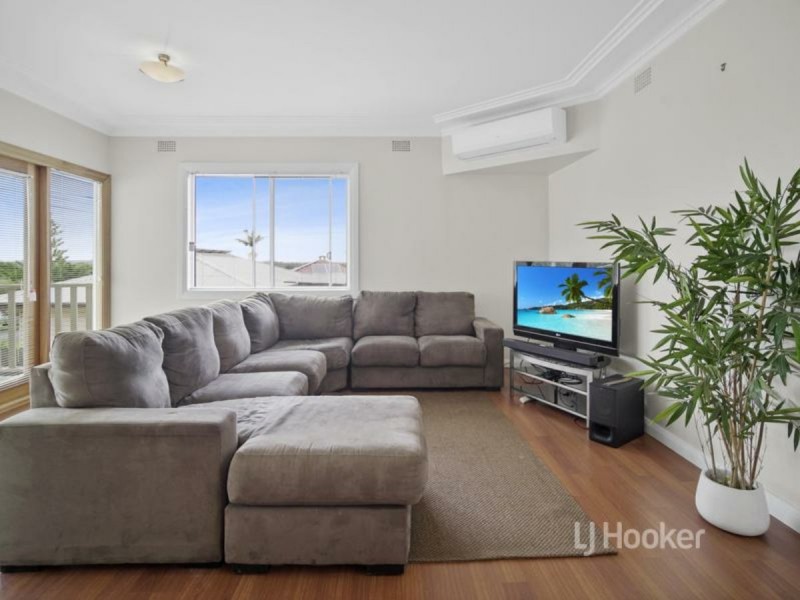 43 Mulgen Crescent, Bomaderry NSW 2541