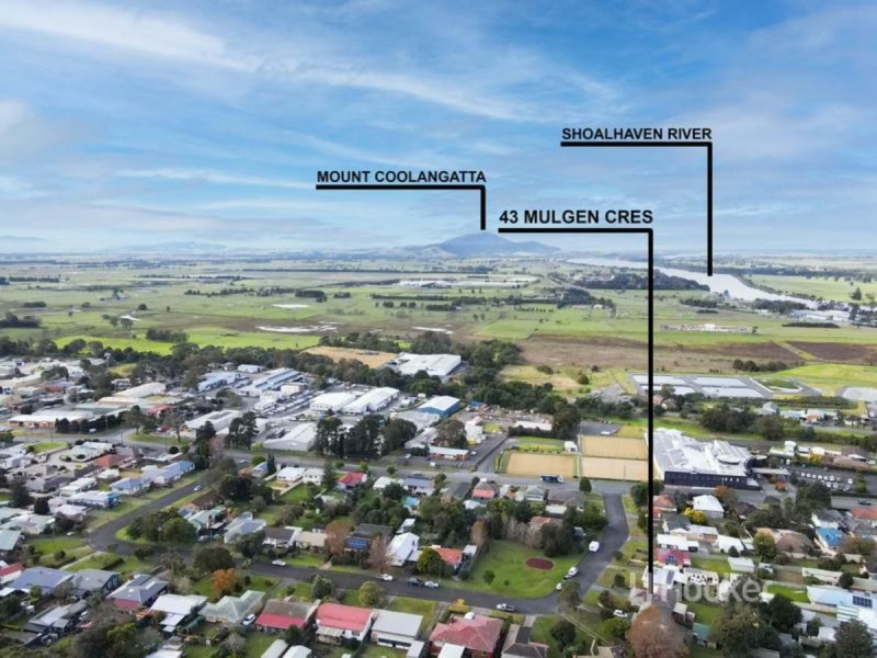 43 Mulgen Crescent, Bomaderry NSW 2541