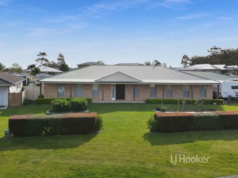 1 Wullun Close, Sanctuary Point NSW 2540