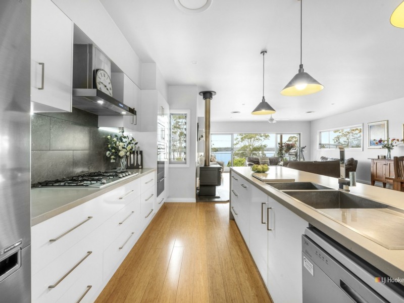 105 Basin View Parade, Basin View NSW 2540