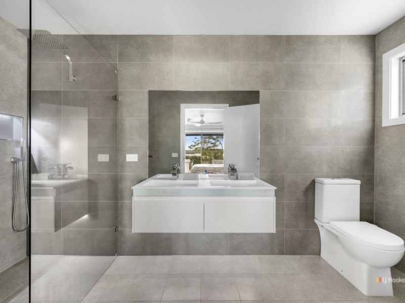 105 Basin View Parade, Basin View NSW 2540