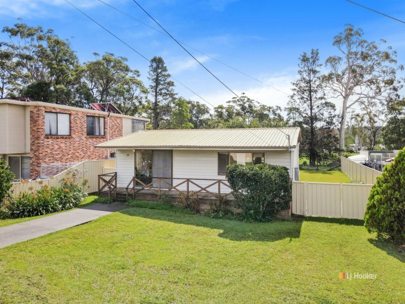 99 Waratah Crescent, Sanctuary Point NSW 2540