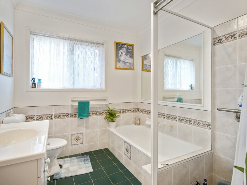 34 Cammaray Drive, St Georges Basin NSW 2540