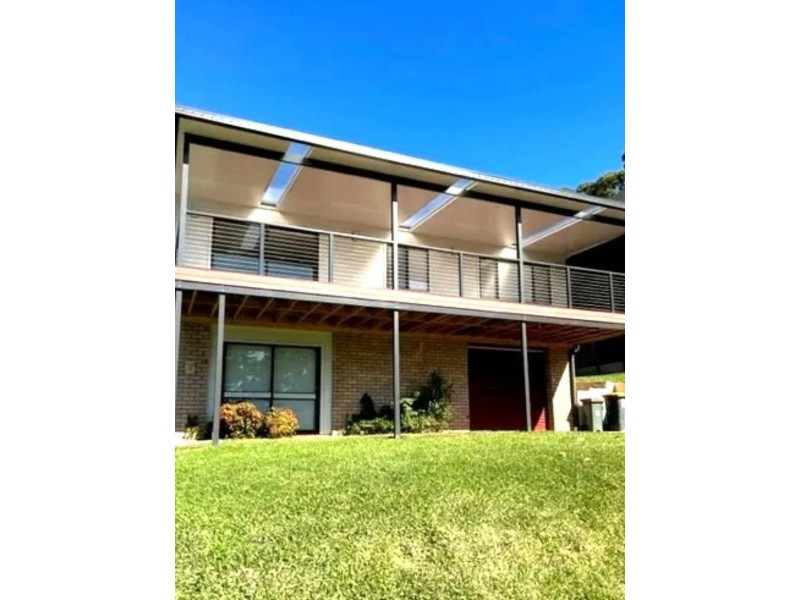 4 Booderee Avenue, Hyams Beach NSW 2540