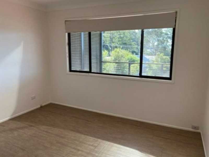 4 Booderee Avenue, Hyams Beach NSW 2540