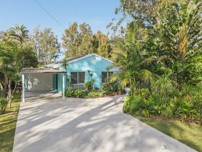 10 Sunnyside Avenue, Woollamia NSW 2540