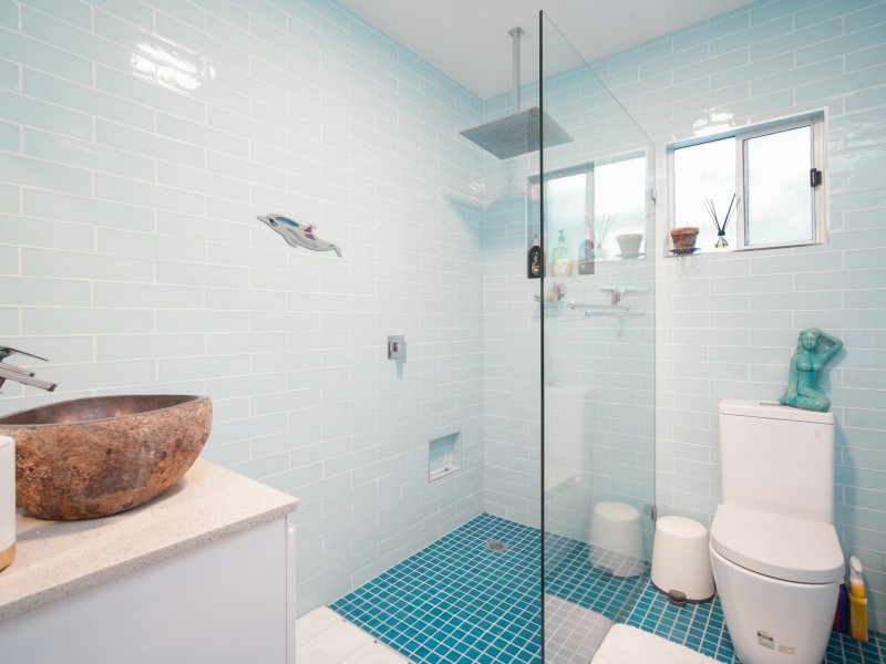 10 Sunnyside Avenue, Woollamia NSW 2540