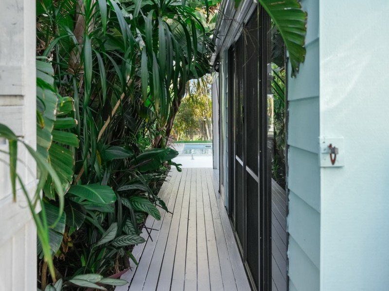 10 Sunnyside Avenue, Woollamia NSW 2540
